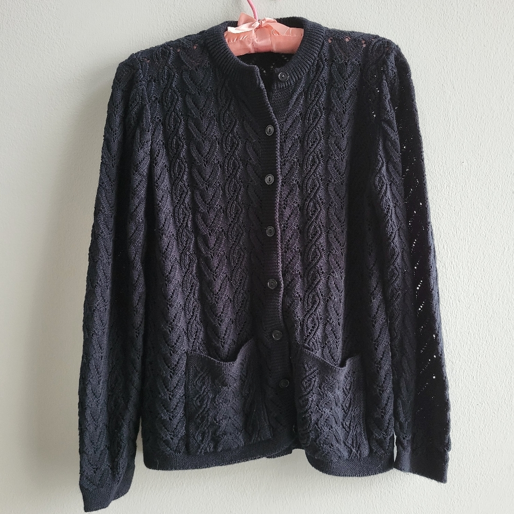 Vintage black knit sweater